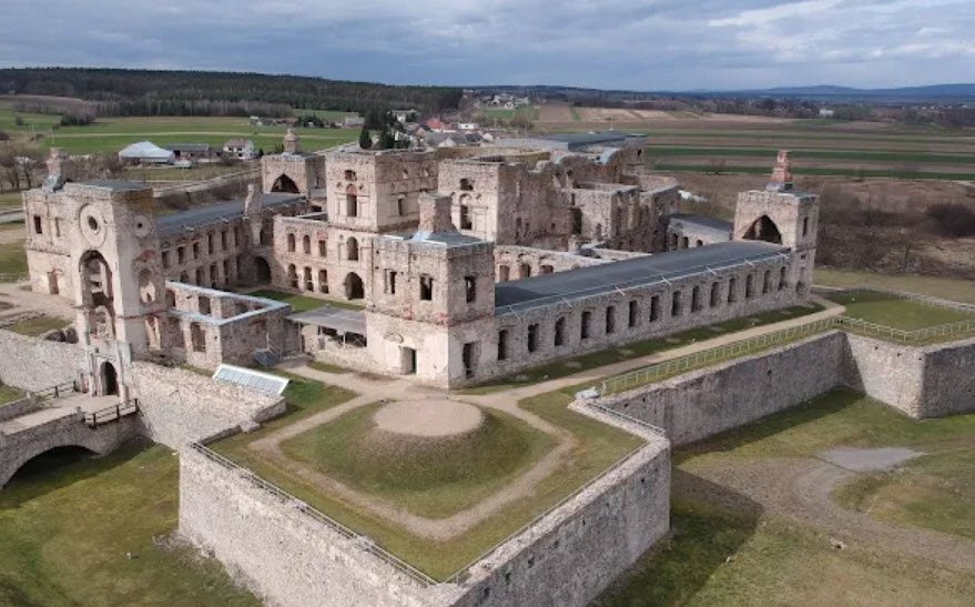 Krzyżtopór Castle, Ujazd, Poland, Poland